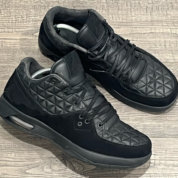 Nike Air Jordan Other - Nike Air Jordan Clutch Mens Basketball Trainers 845043 002 Sneakers Size 10